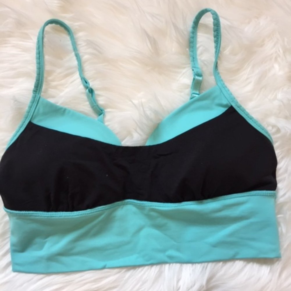 women, small, fitness bra, Lululemon, activewear